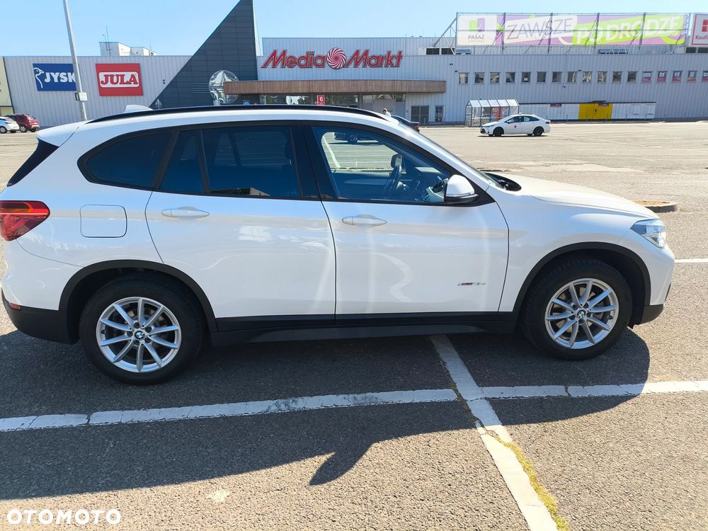 BMW X1 xDrive18d Advantage - 11