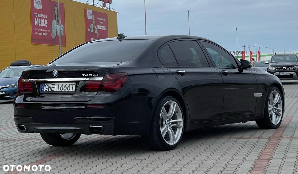 BMW Seria 7 740Li - 4