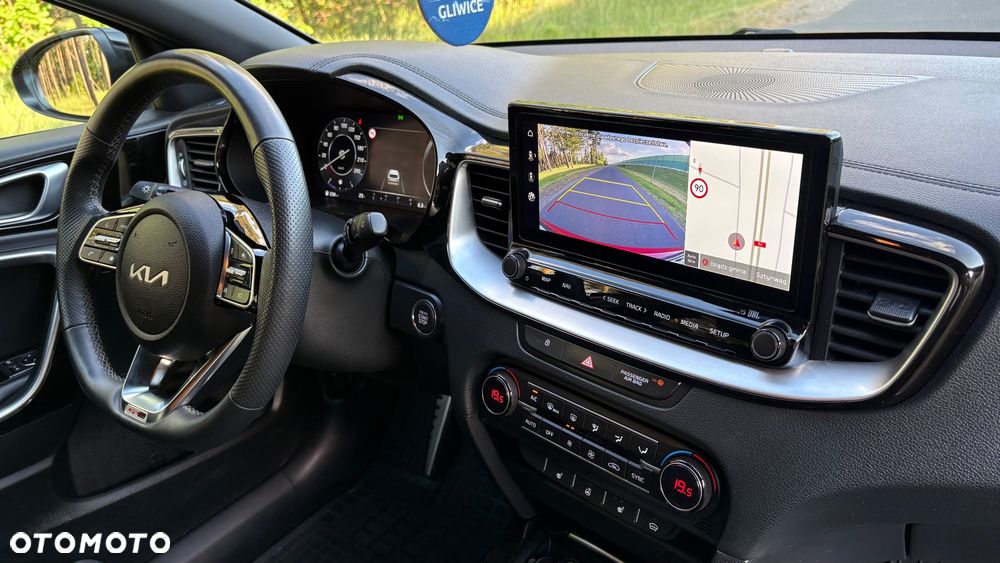 Kia ProCeed - 29
