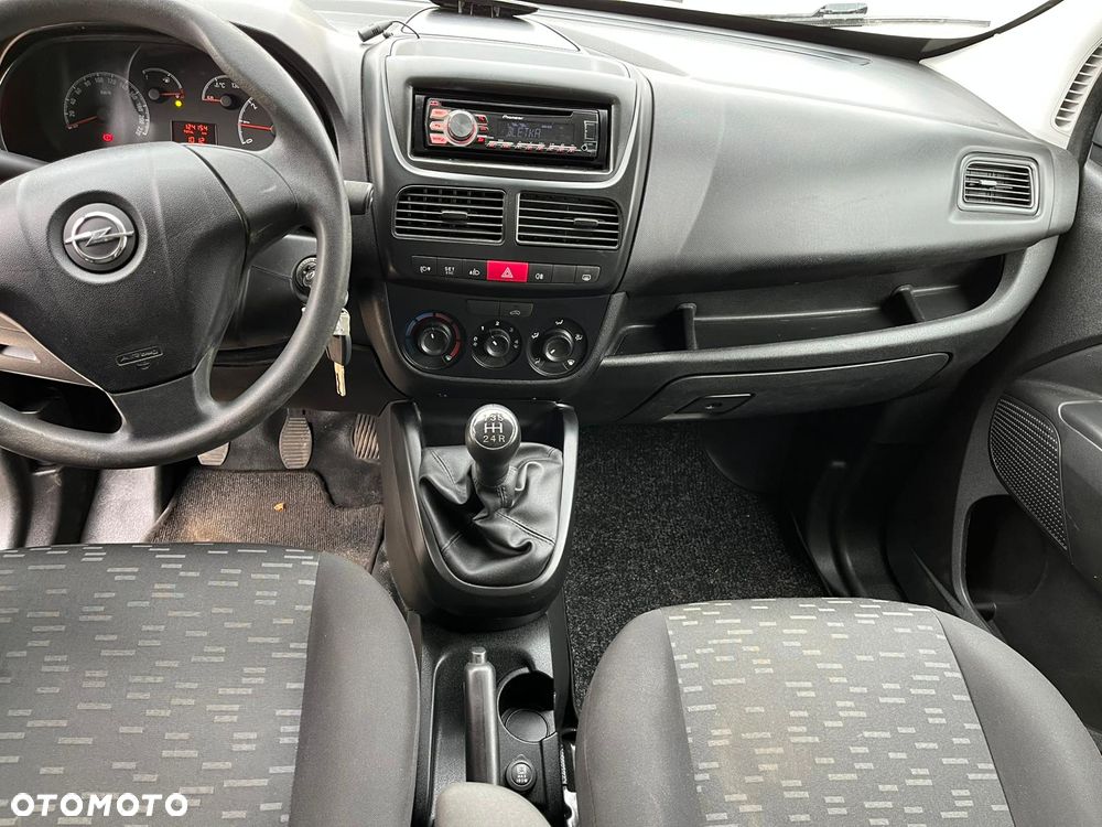 Opel Combo - 16