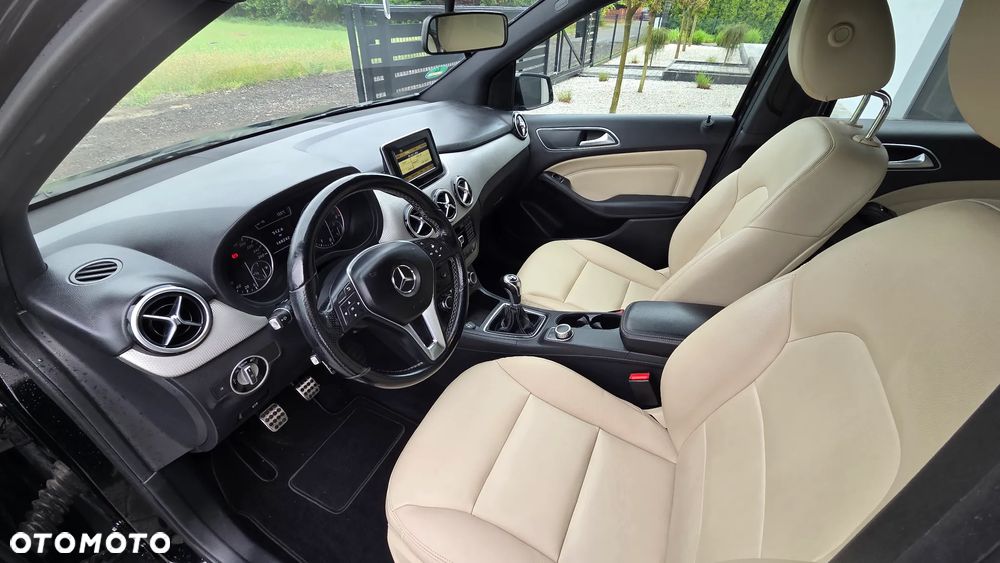 Mercedes-Benz Klasa B 200 (BlueEFFICIENCY) - 5
