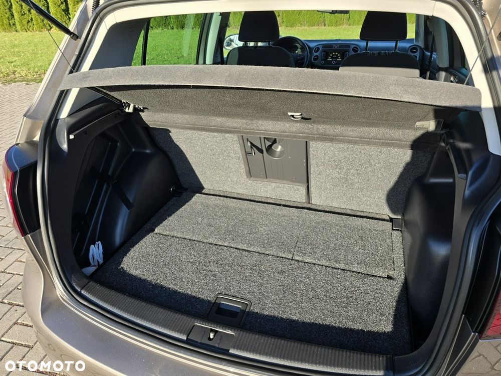 Volkswagen Golf Plus - 18