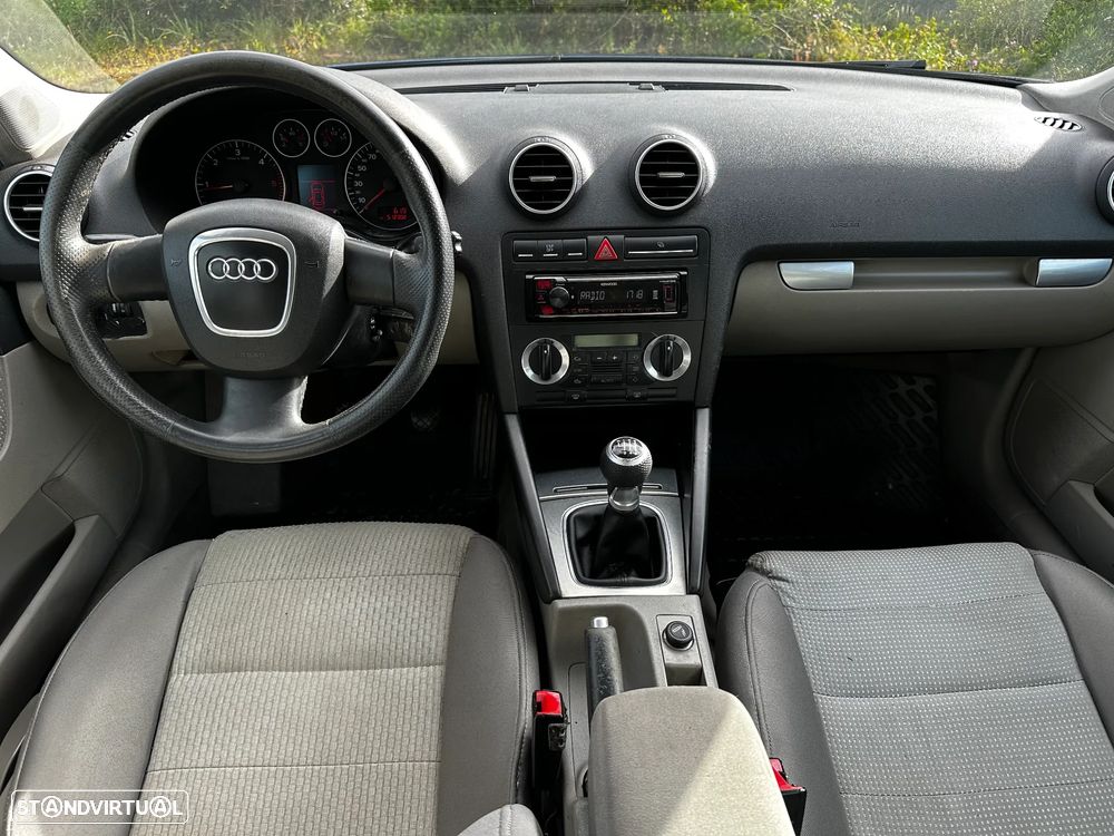 Audi A3 Sportback 2.0 TDi Sport - 4