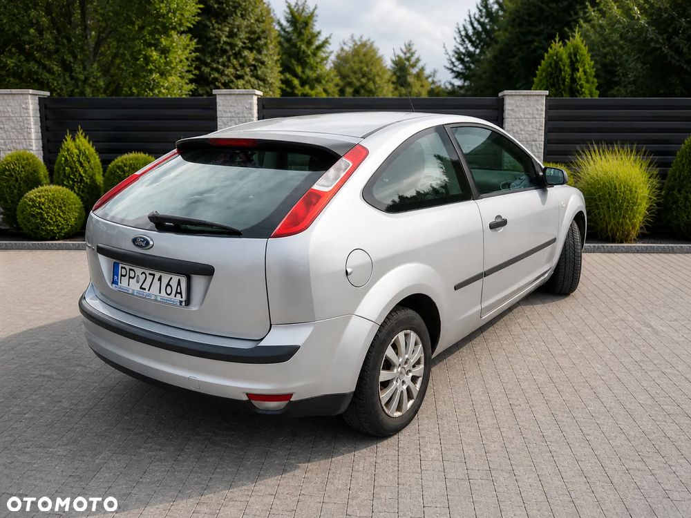 Ford Focus 1.4 16V Ambiente - 4
