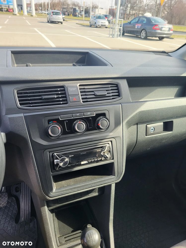 Volkswagen Caddy Maxi - 11