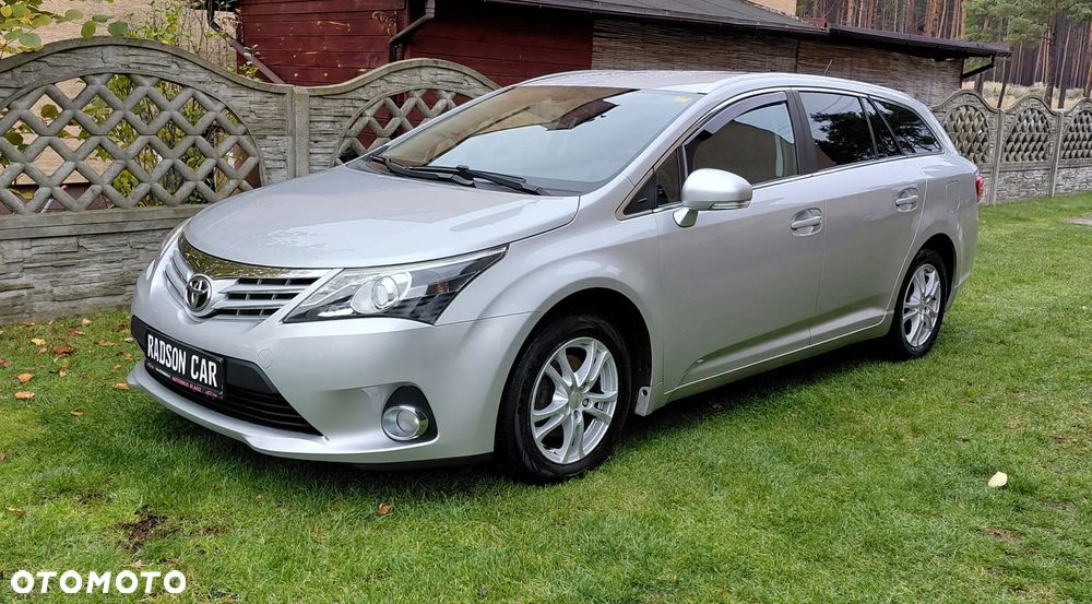 Toyota Avensis 2012 photo 3