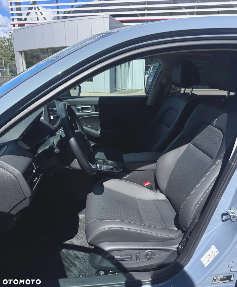 Honda Civic 2.0 i-MMD Advance CVT - 18