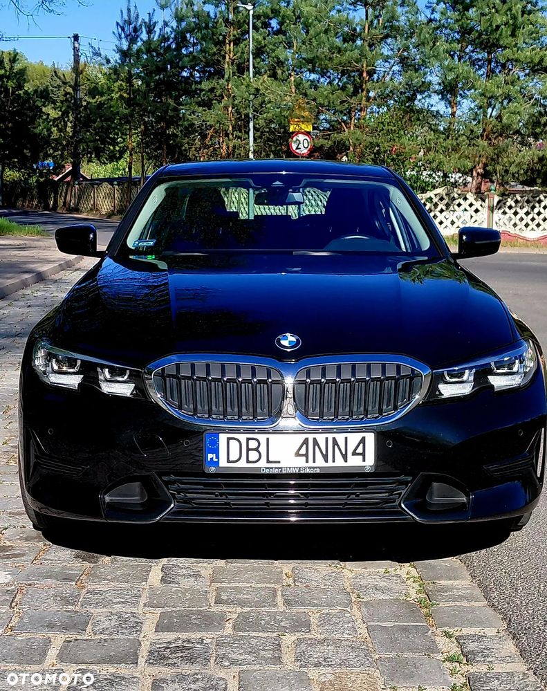 BMW Seria 3 318i Sport Line - 9
