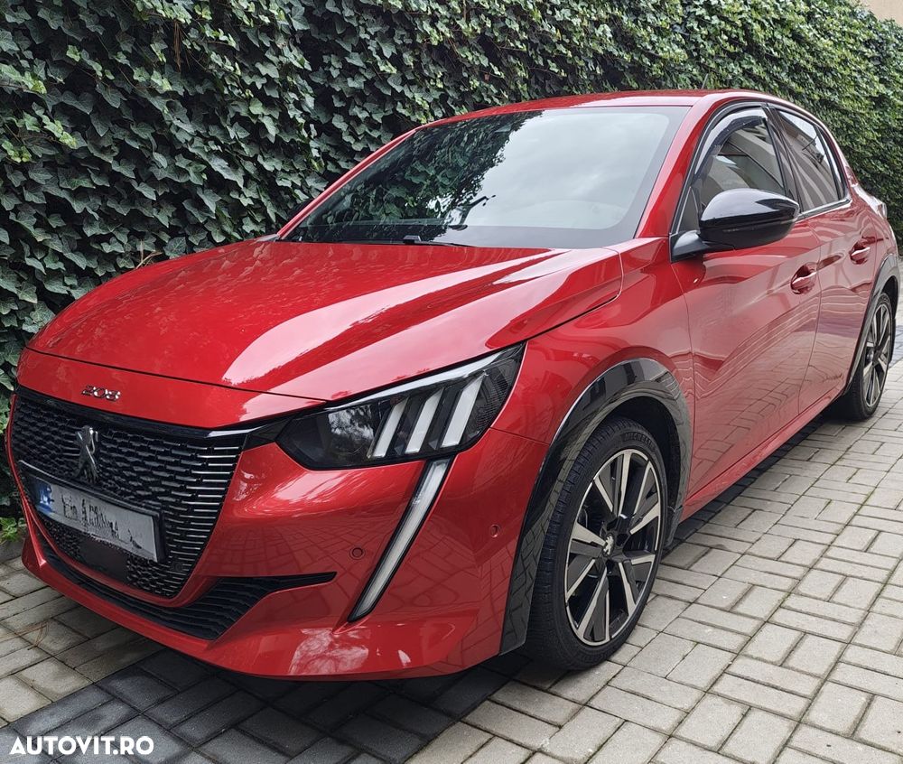 Peugeot 208 1.2 L PureTech STT EAT8 GT Line - 1