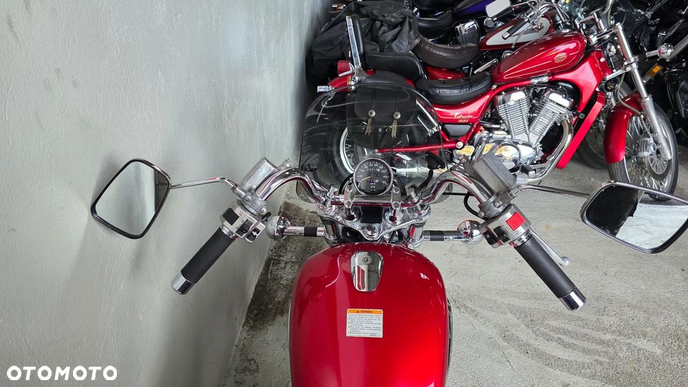 Suzuki Intruder - 12