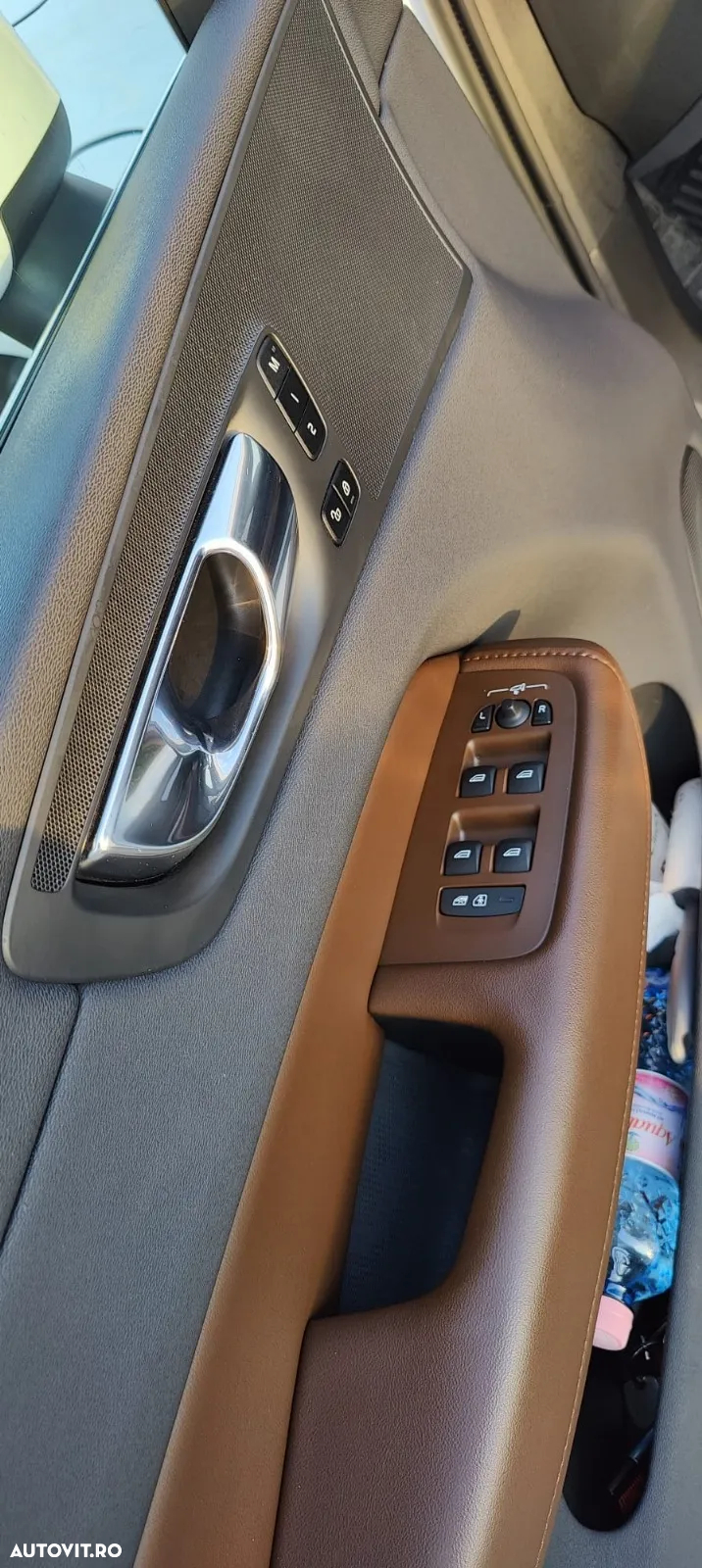 Volvo XC 60 - 4