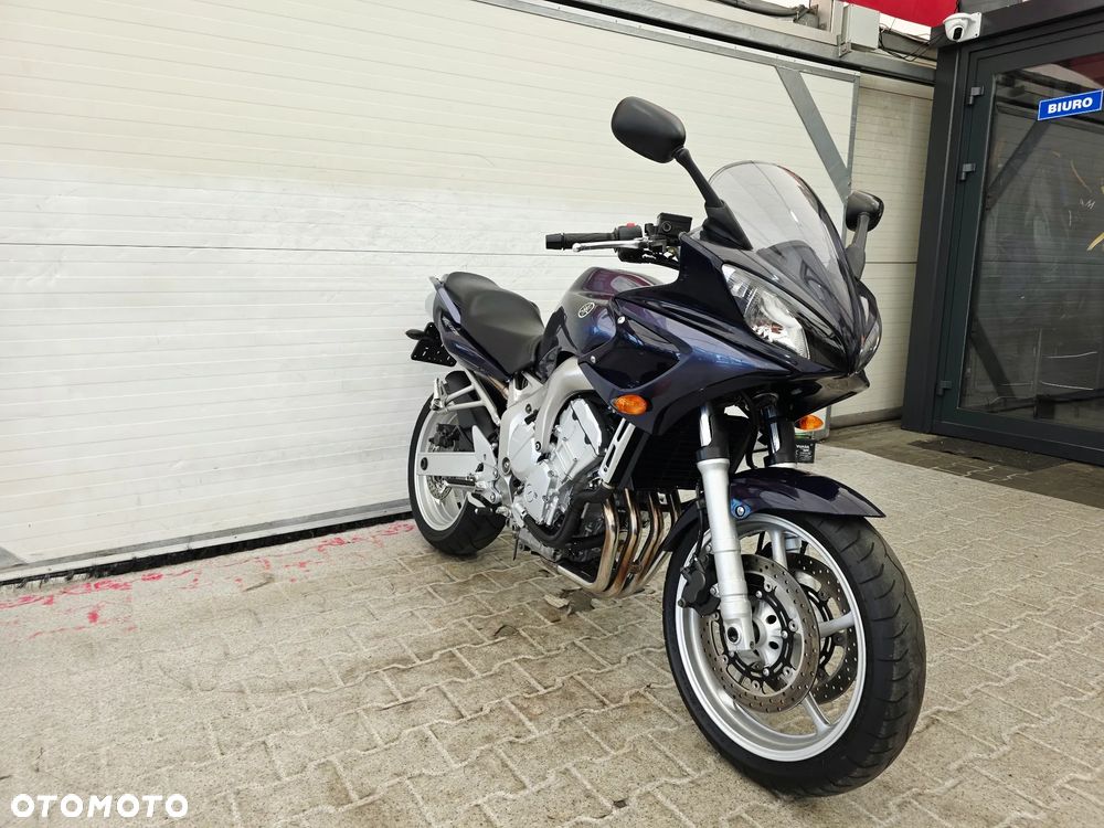 Yamaha FZ - 4