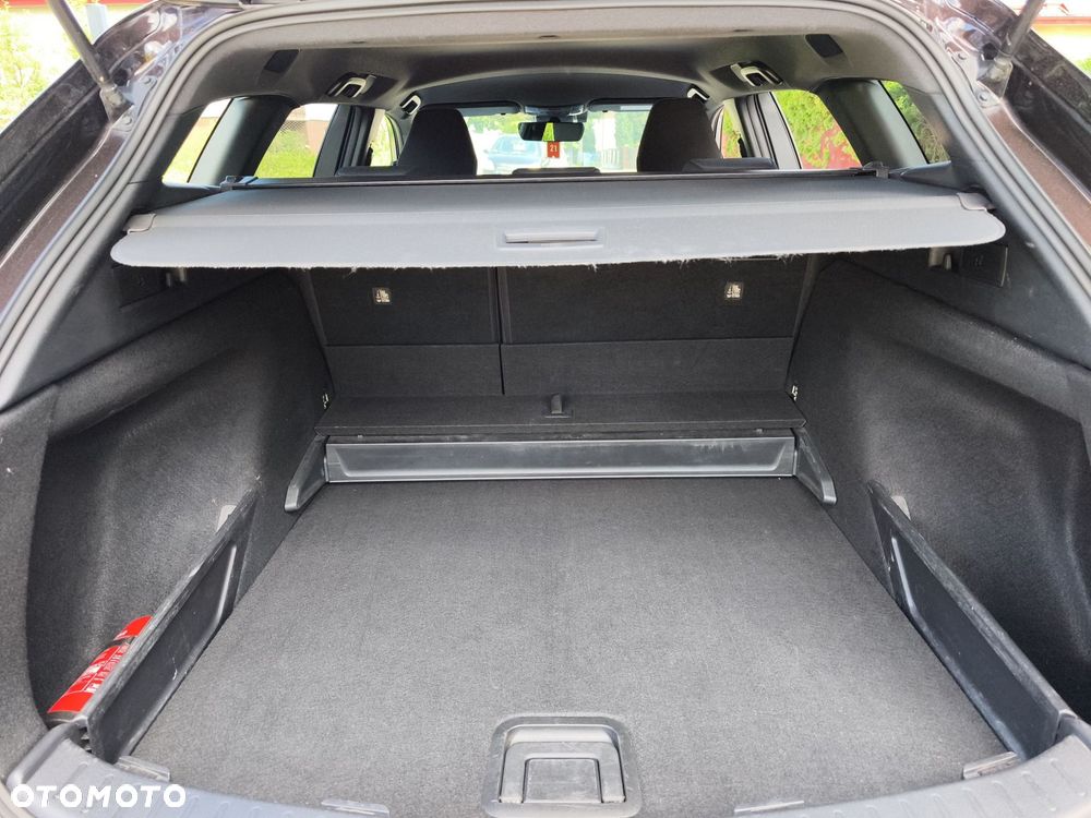 Toyota Corolla 1.8 Hybrid Comfort - 12