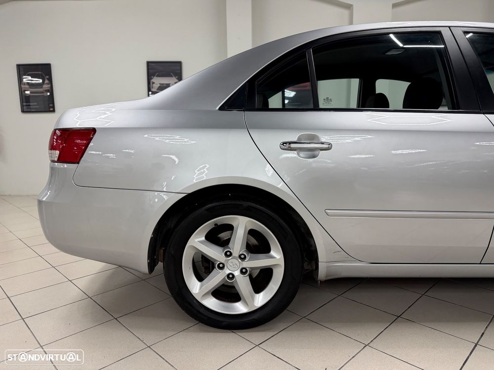 Hyundai Sonata 2.0 CRDi GLS Plus - 4