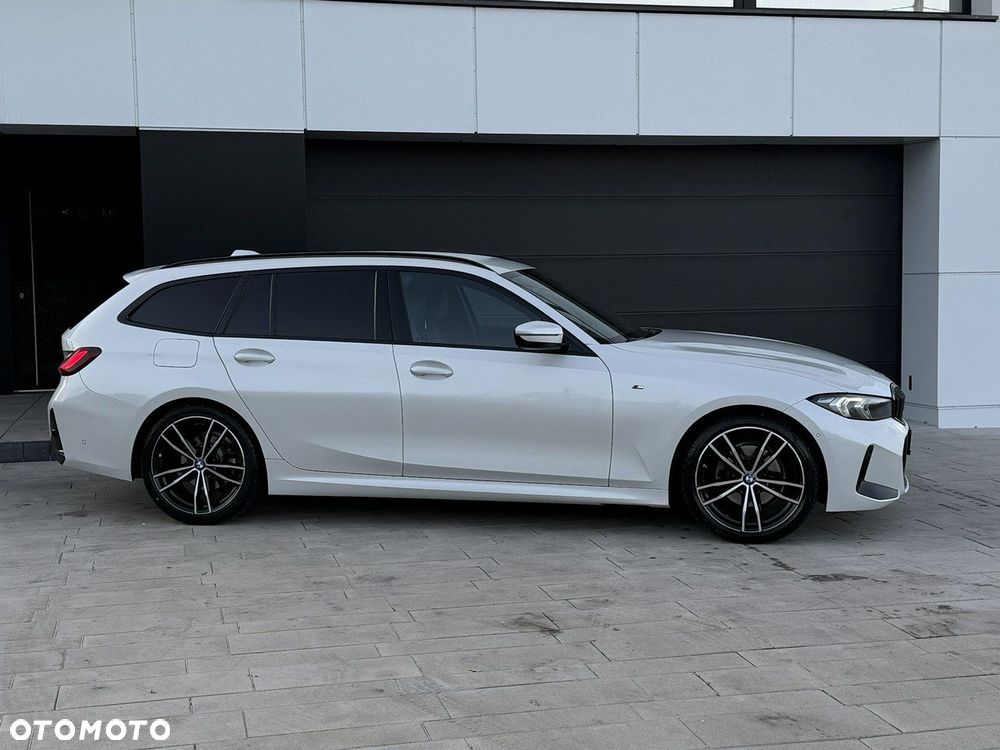 BMW Seria 3 320d xDrive Edition M Sport Shadow - 32