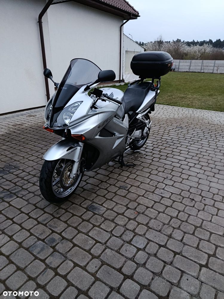 Honda VFR - 5