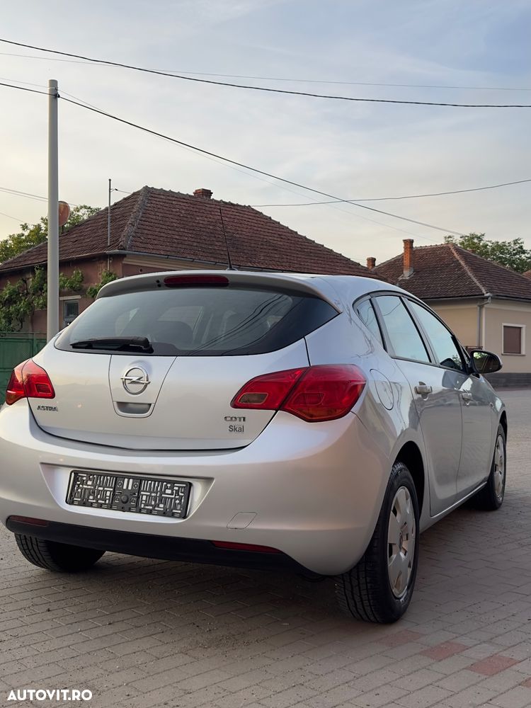 Opel Astra 1.7 CDTI - 4