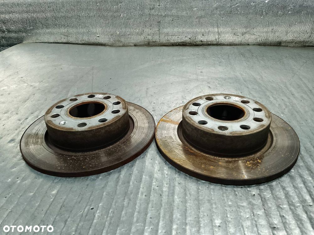 TARCZE HAMULCOWE TYŁ VW GOLF PLUS 1.9 TDI - 1