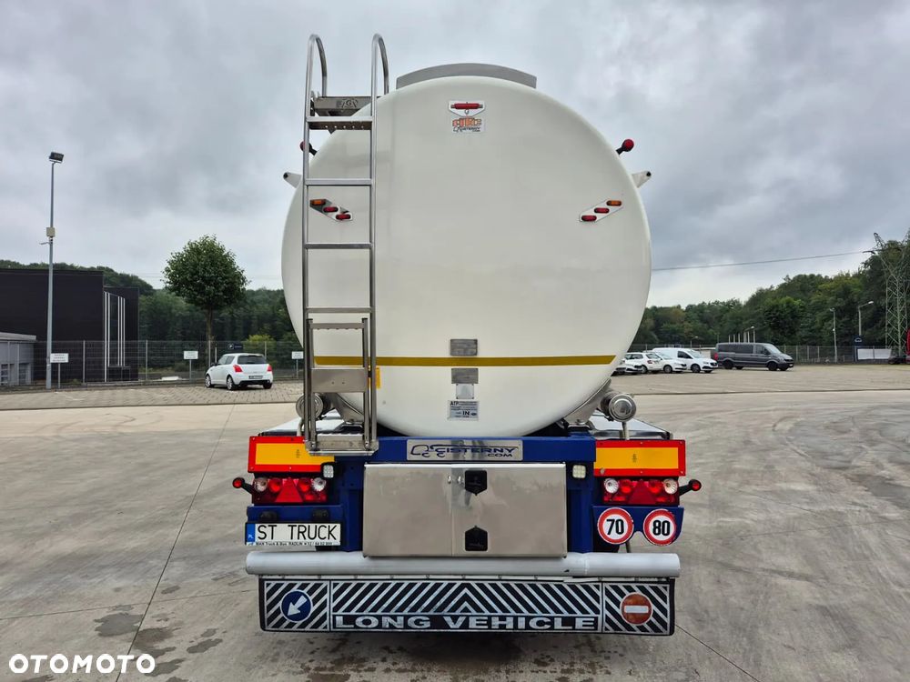 Grapar TECNOKAR / CYSTERNA / PŁYNY SPOŻYWCZE / 32.000L / PODNOSZONA OŚ - 13