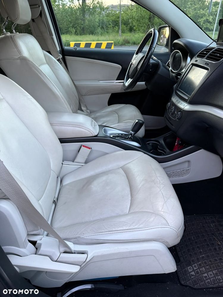 Fiat Freemont 3.6 V6 Lounge EU6 - 13