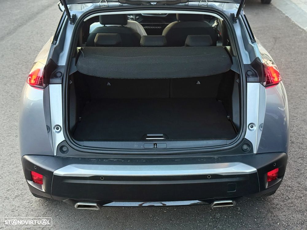 Peugeot 2008 1.2 PureTech Active Pack EAT8 - 11