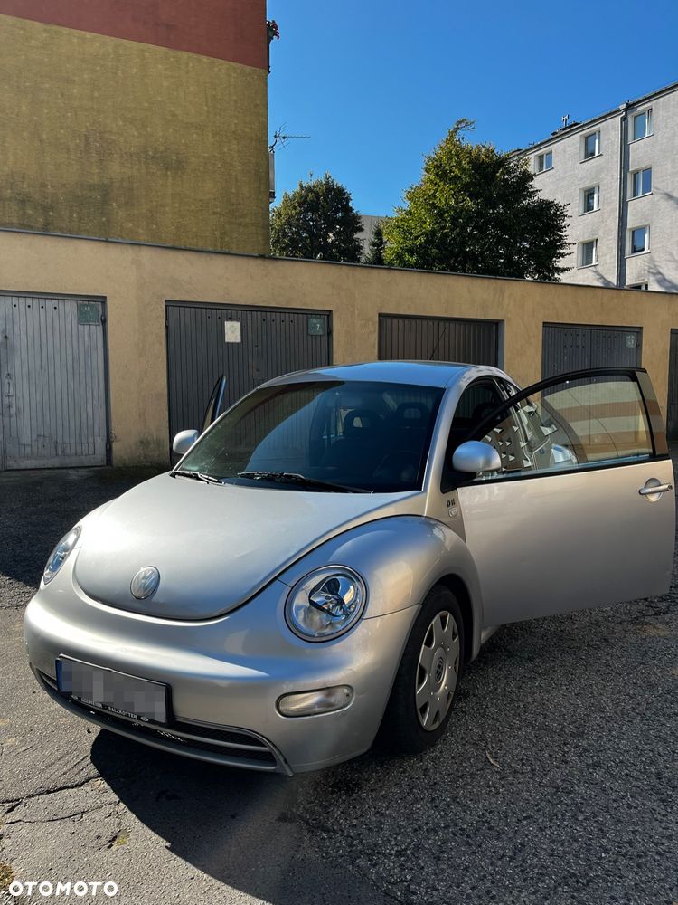 Volkswagen New Beetle 2.0 - 17