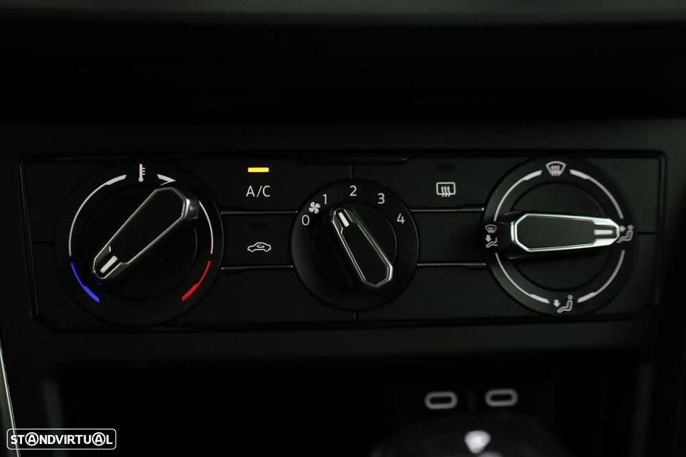 VW Polo 1.0 TSI Urban DSG - 11