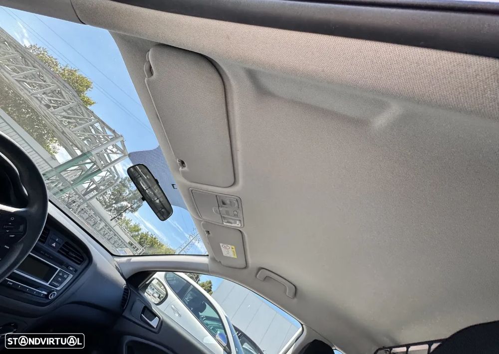 Hyundai i20 / 1.1 CRDi Access Plus - 19