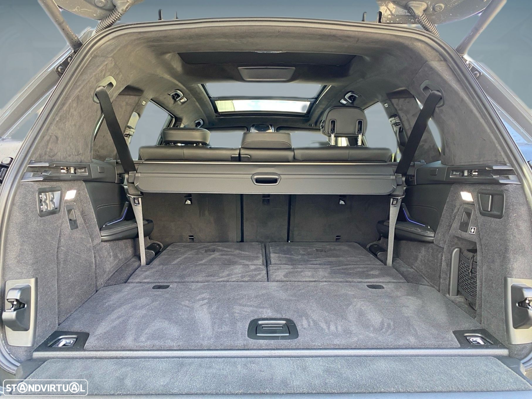 BMW X7 40 d xDrive Pack M Desportivo - 30