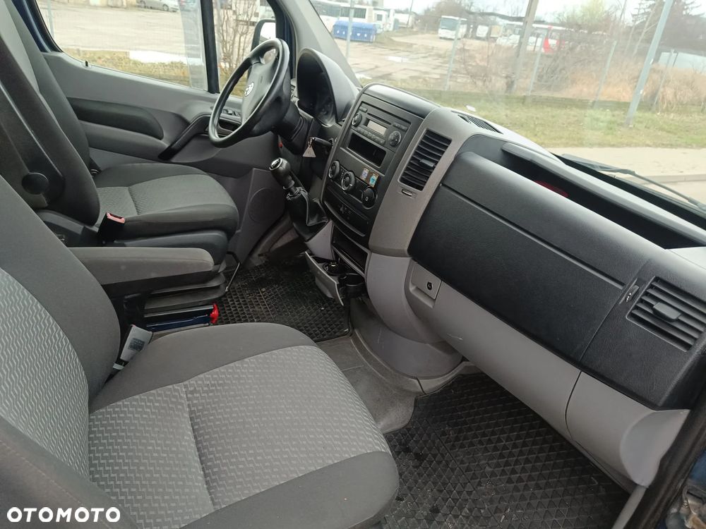 Volkswagen CRAFTER - 9