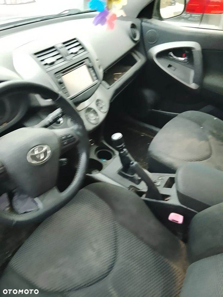 Toyota RAV4 - 30