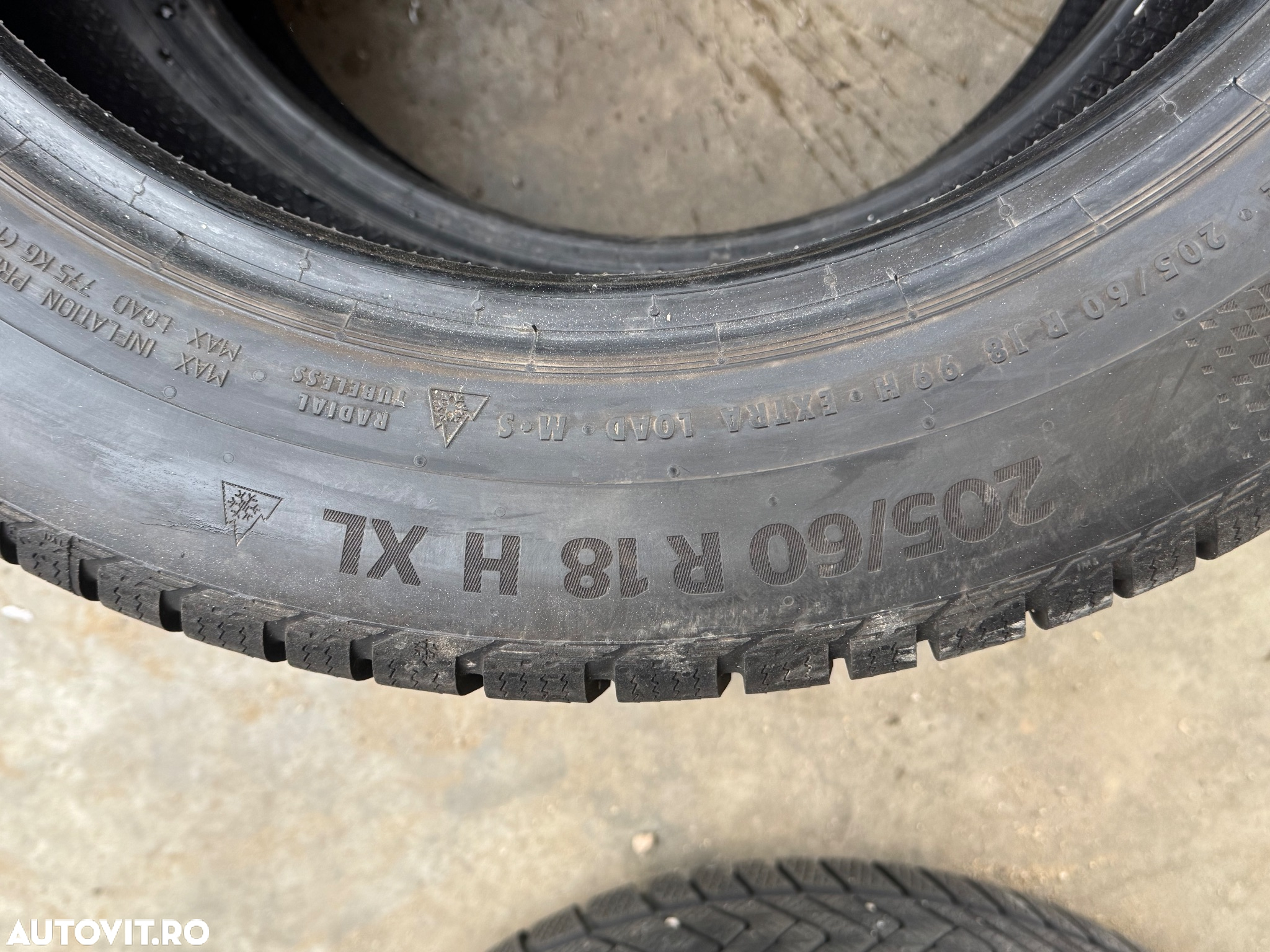 Vând 2 anvelope 205/60/18 continental de iarnă ca noi - 4
