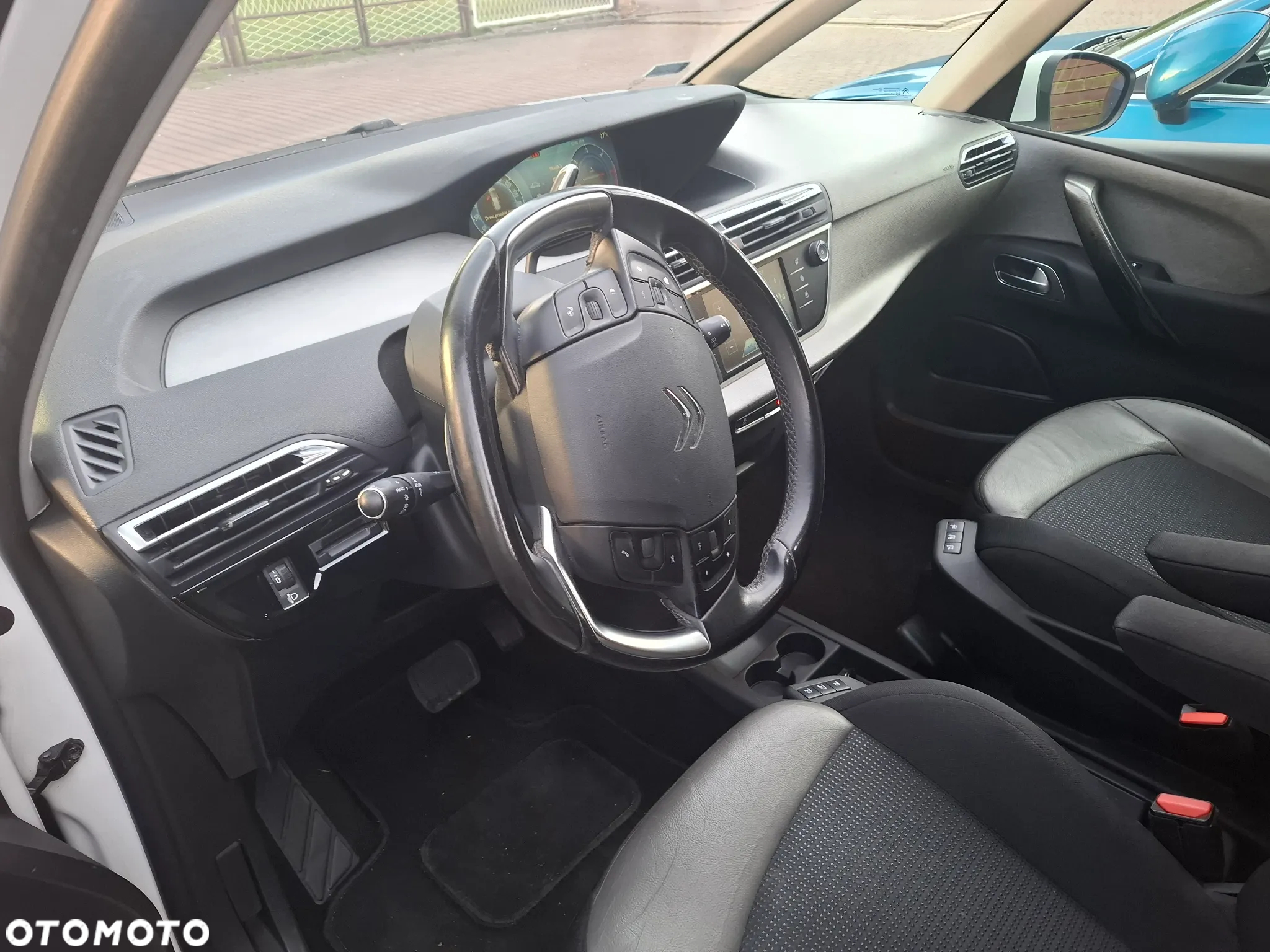 Citroën C4 Grand Picasso 2.0 BlueHDi Exclusive - 4