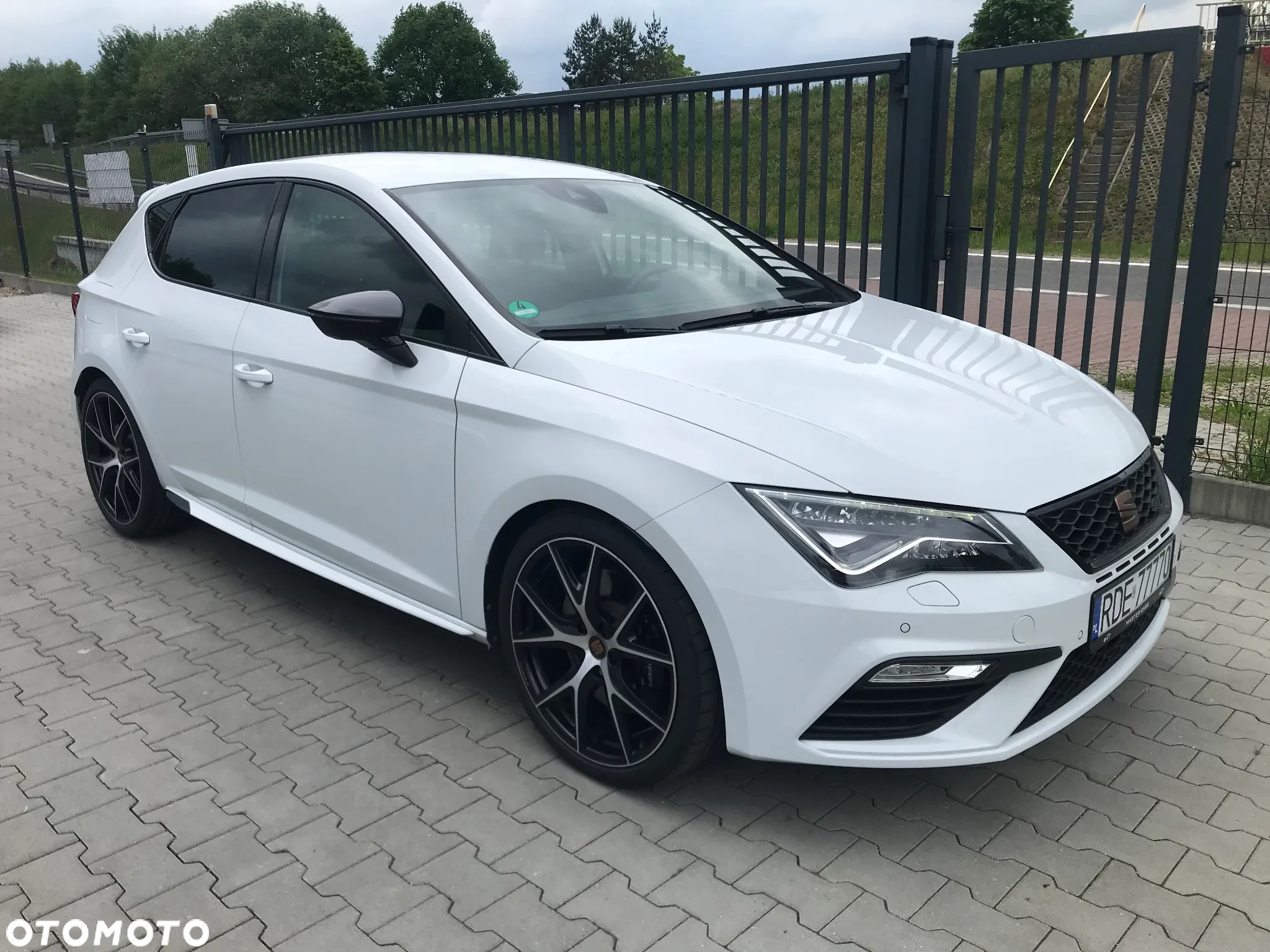 Seat Leon 2.0 TSI Cupra S&S DSG - 4