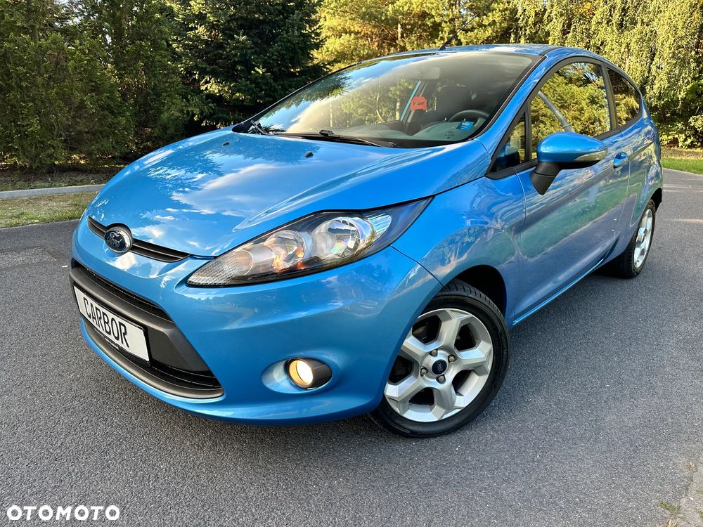 Ford Fiesta 1.25 Ghia - 10