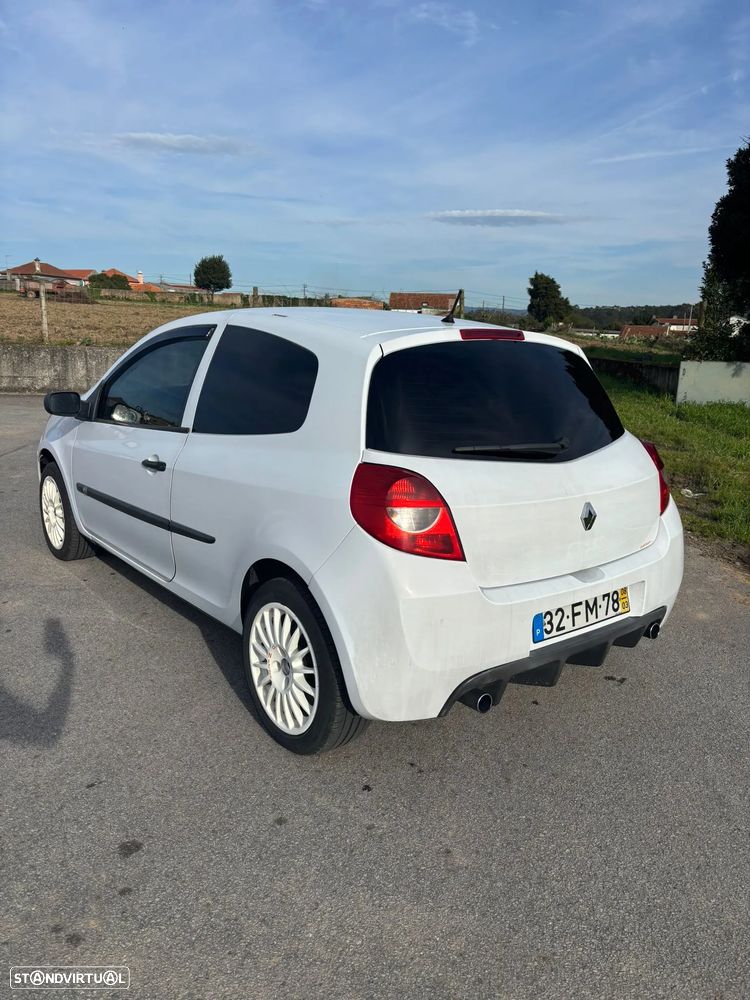 Renault Clio 1.5 dCi Pack - 4