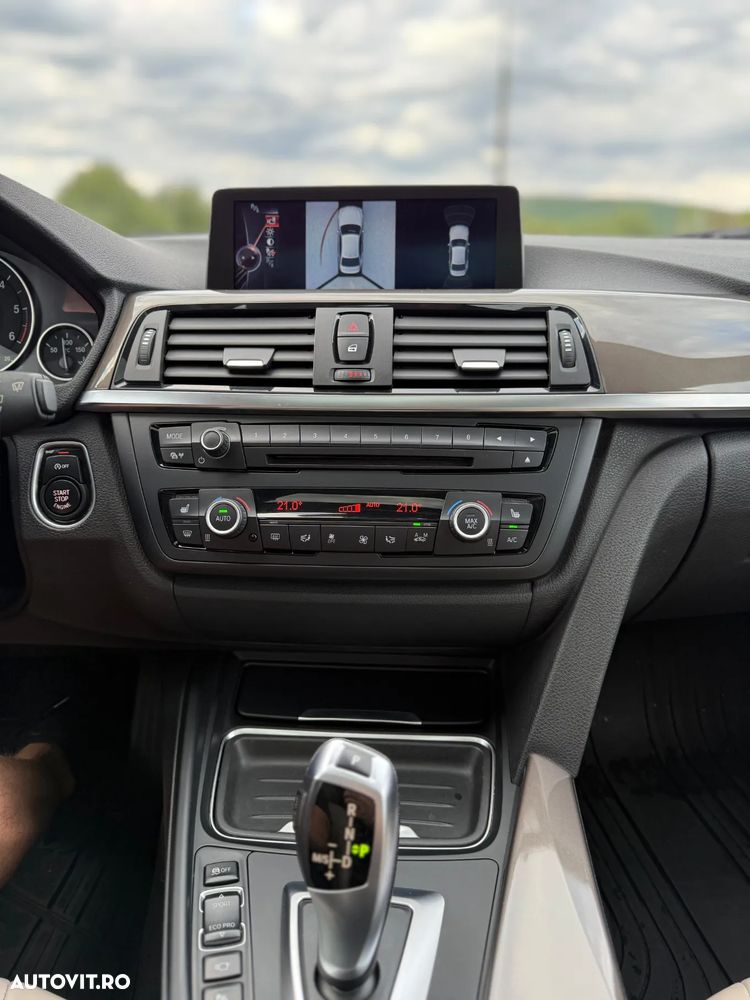 BMW Seria 3 320d Aut. - 14
