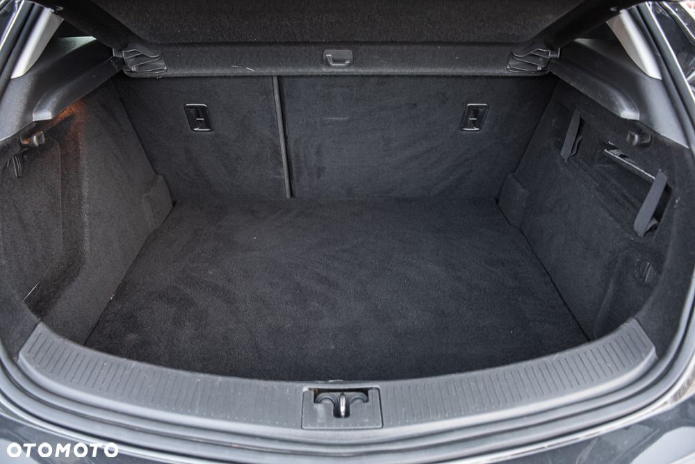 Opel Astra 2.0 CDTI ecoFLEX Start/Stop - 24