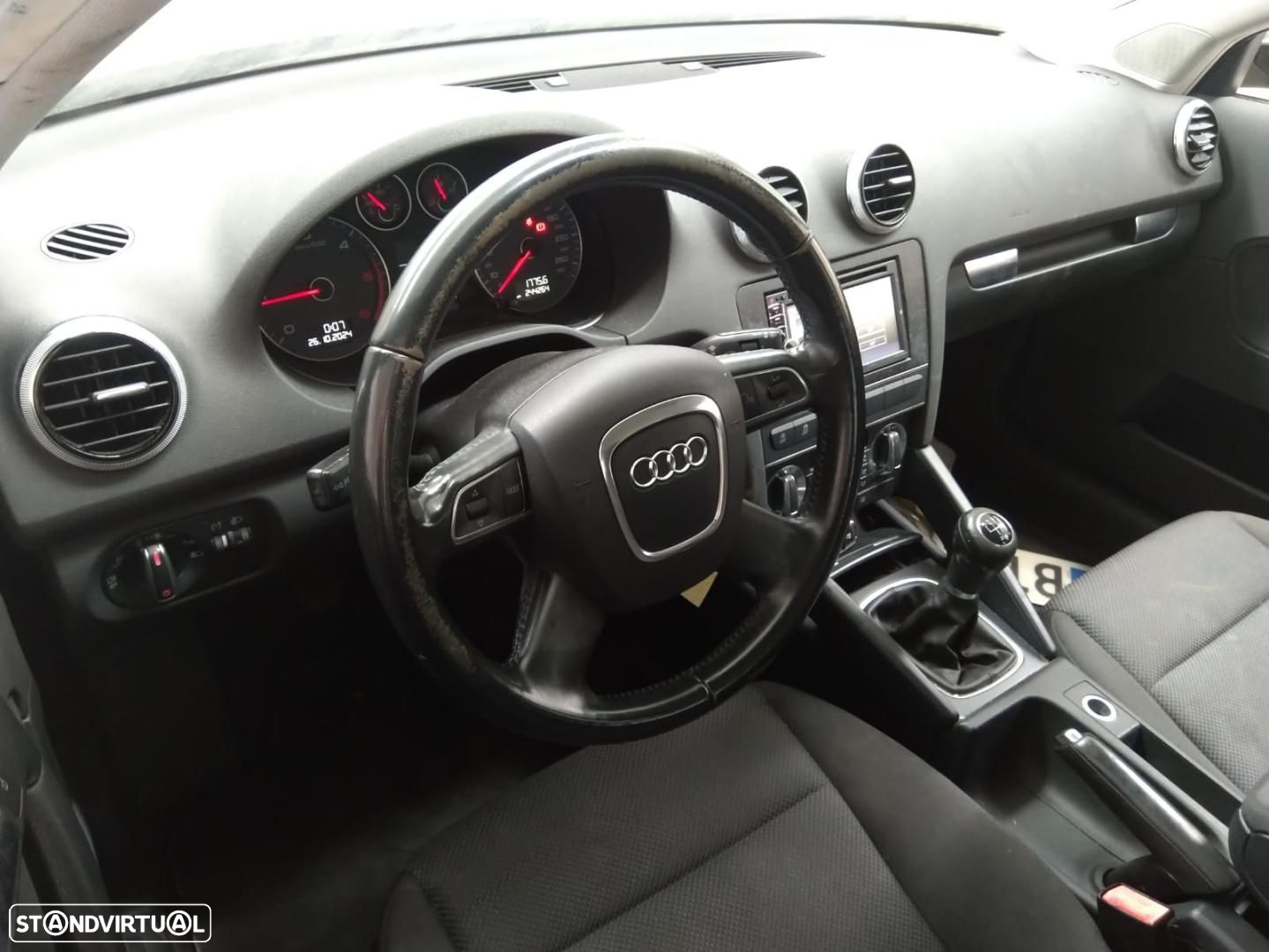 Audi A3 Sportback (8PA) 2.0 TDI 140cv - 2011 - Para Peças - 4