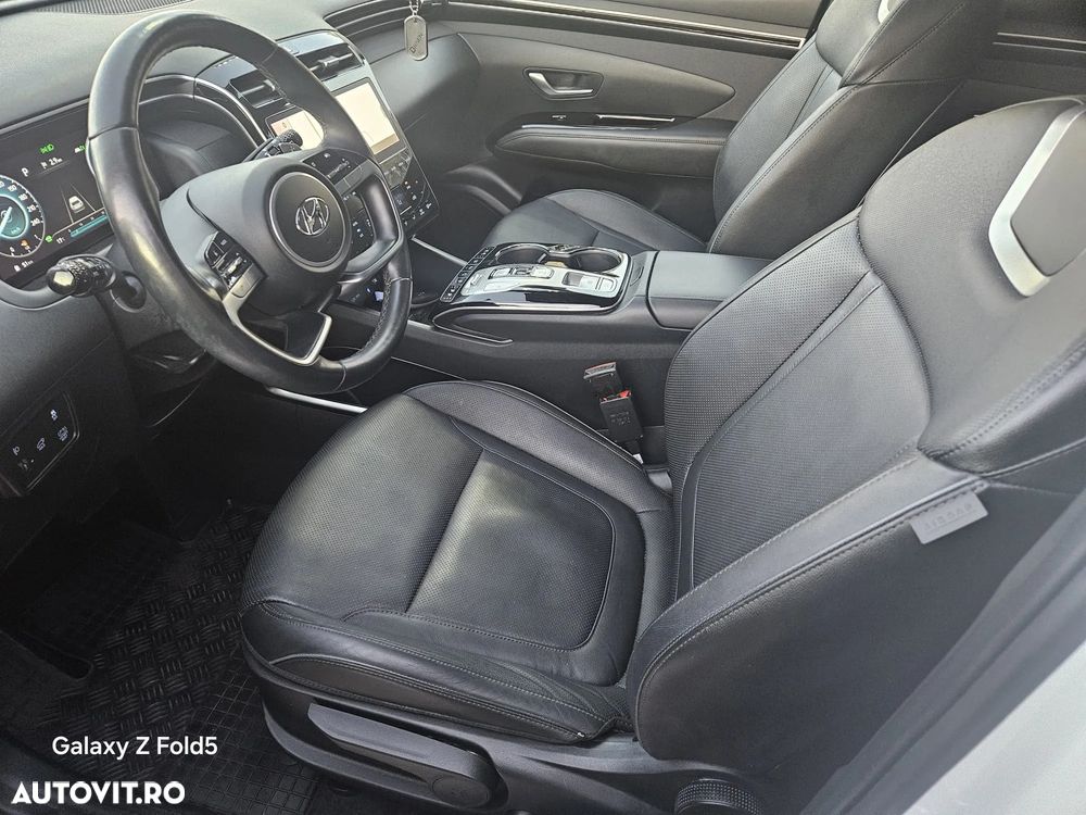 Hyundai Tucson - 2