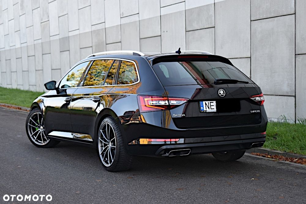 Skoda Superb 2016 photo 4
