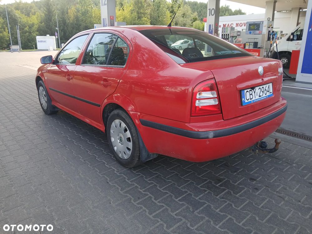 Skoda Octavia 1.6 Elegance - 6
