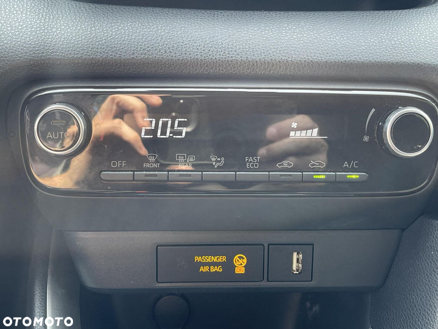 Toyota Yaris - 21