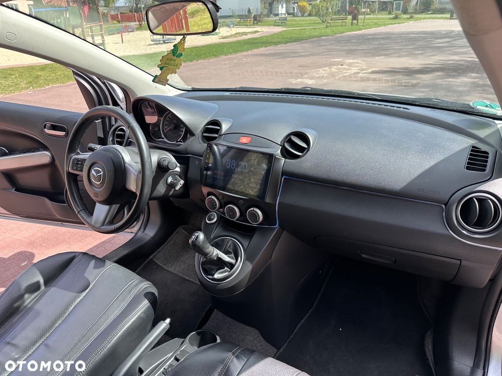 Mazda 2 1.3 Trend & Fun - 22