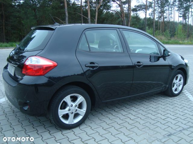 Kia Rio - 2