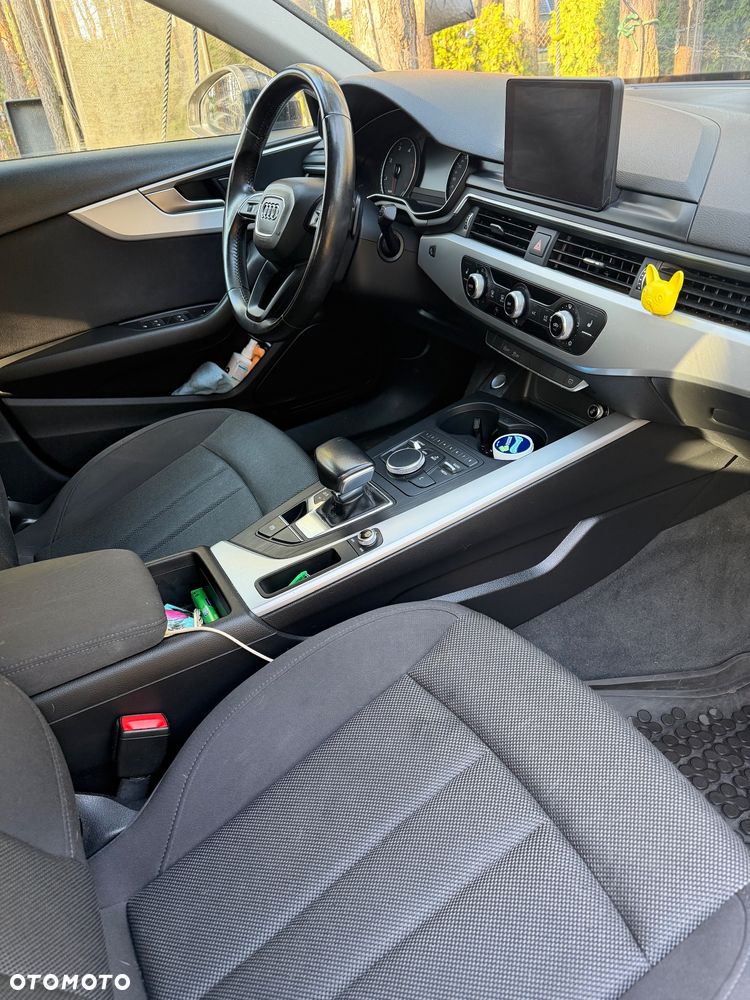 Audi A4 Limousine 2.0 TDI S tronic sport - 8