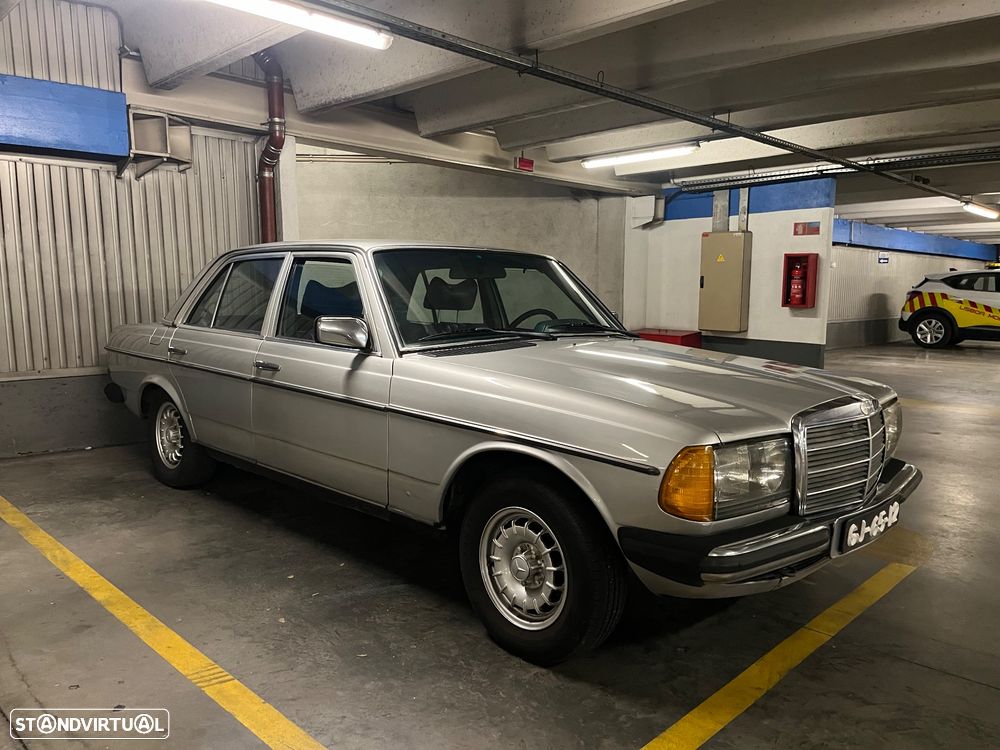 Mercedes-Benz W123 (1976-1986) - 1