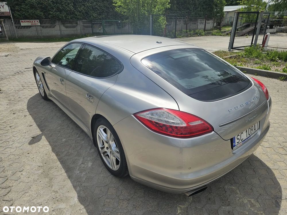 Porsche Panamera - 15