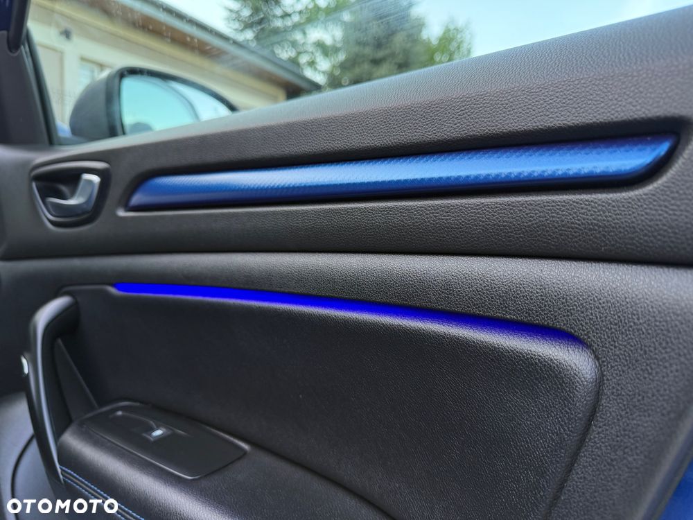 Renault Megane ENERGY TCe 205 EDC GT - 24
