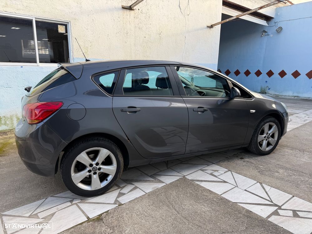 Opel Astra 1.3 CDTI Cosmo - 7